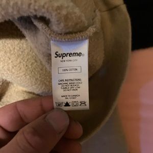 Supreme hoodie 9.5/10